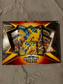 Pokemon TCG SWSH Shining Fates Pikachu V Collection Box 3 Charizard Packs - Image 1