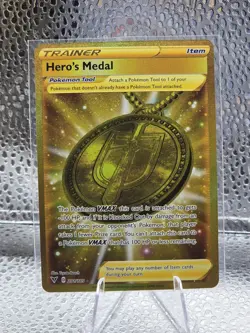 Hero's Medal - 201/185 - Secret Rare Sword & Shield: Vivid Voltage Pokemon NM - Image 1