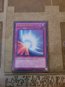 YUGIOH MIRROR FORCE YGLD-ENB33 ULTRA 1ST ED NM 1996 - Image 1