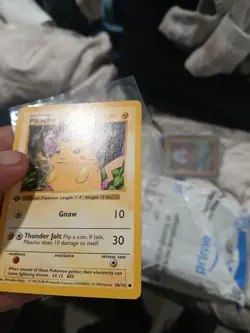 1st Edition Pikachu Shadowless Red Cheeks Base WOTC 1999 Vintage Pokemon Card - Image 5