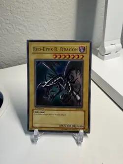 Yugioh - Red Eyes B Dragon SDJ-001 Ultra Rare 1st Edition Original Vintage Black - Image 1