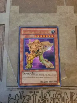 YUGIOH ELEMENTAL HERO BLADEDGE YSD-EN019 ULTRA 1ST ED NM - Image 2