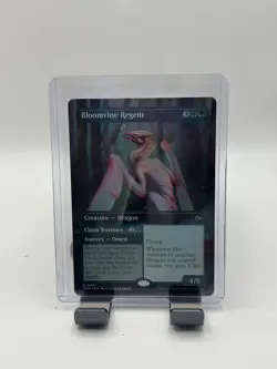 MTG, Bloomvine Regent FOIL 381 NM (Borderless) Tarkir: Dragonstorm Foil - Image 1