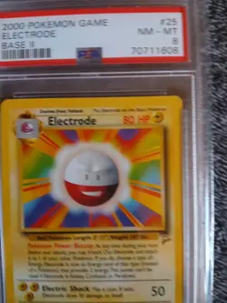Pokemon Electrode 025/130 Base Set 2 PSA 8 Rare - Image 4