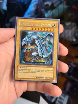 Yugioh Blue-Eyes White Dragon PCK-001 Prismatic Secret Rare - Image 1