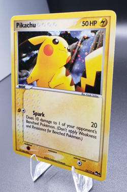 Pokemon TCG Pikachu 13/17 - Pop Series 4 Holo - Image 3