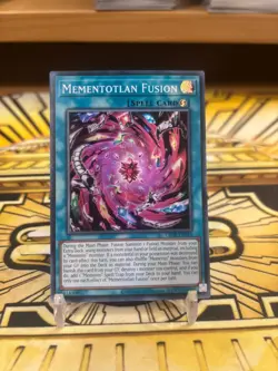 Yugioh Mementotlanische Fusion Super Rare OP28-EN010 - Image 1