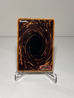 Yugioh / Blue Eyes White Dragon / SKE-001 / Super Rare / 1st Edition - Image 2