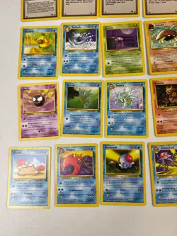 Pokemon Complete Fossil 32 Card Common/Uncommon Set 1999 WOTC Lot - Batch 001 - Image 2