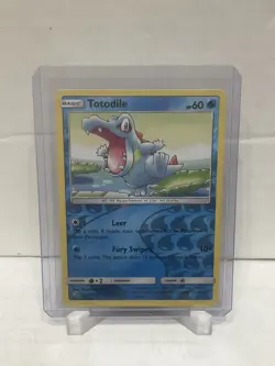 2018 Pokemon Card Totodile Card #22/70 Reverse Holo - Image 1