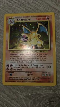 Charizard 4/102 Base Set Holo Rare 120 HP Pokemon Card Wizards of the Coast - Image 1