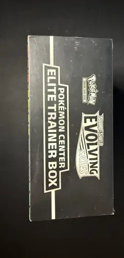 Evolving Skies Pokemon Center Elite Trainer Box [Flareon/Jolteon/Umbreon/Leaf] - Image 5