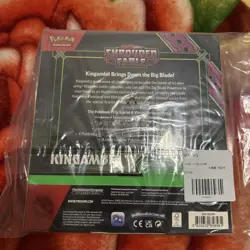 Pokemon TCG Shrouded Fable Kingambit Illustration Collection Box - New & Sealed - Image 2