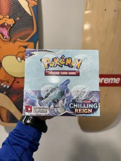Chilling Reign Booster Display Box Sealed Pokemon Sword & Shield Minor Flaw 820650818462 - Image 1