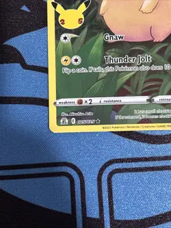 PIKACHU FULL ART HOLO 25TH ANNIVERSARY EDITION POKEMON. - Image 5