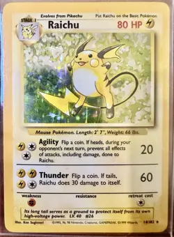 Raichu Holo - 014/102 Base Set Pokemon Card - WotC Vintage - Image 1