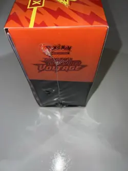 Pokemon TCG: Sword & Shield Vivid Voltage Elite Trainer Box ETB sealed - Image 3