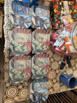 Pokemon TCG v Strikers Tyranitar and Empoleon tins (2021 Evolving Skies)x7 - Image 1