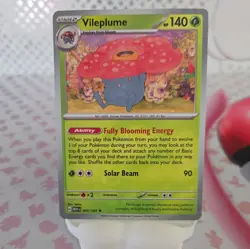 Pokemon TCG - Vileplume Non Holo Scarlet & Violet 151 - 045/165 - Deck Exclusive - Image 1