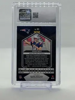 2024 Mosaic Drake Maye Reactive Blue Parallel RC #303 CGC 10 - Image 2