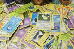 Pokemon Card Lot 750+ Bulk Cards w/ Tins Common Uncommon Mixed Collection HP/DMG - Image 4