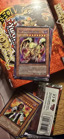 YuGiOh Victory Dragon RP02-EN098 Secret Rare Retro Pack 2 HOLOBLEED Foil Bleed - Image 2