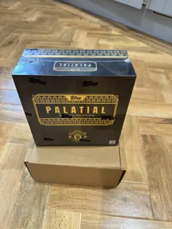 Topps Palatial Manchester United 2025 /26 Hobby Box | IN HAND✅ - Image 3