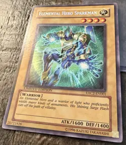 Yu-Gi-Oh Elemental HERO Sparkman EHC2-EN001 Limited Holo - Image 3