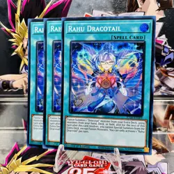 3x Yugioh Playset Rahu Dracotail JUSH-EN009 Super Rare 1st Ed Near Mint - Image 1