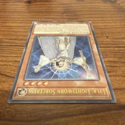 🔥 YUGIOH Lyla, Lightsworn Sorceress LODT-EN019 ULTIMATE RARE NEAR MINT (NM) - Image 4