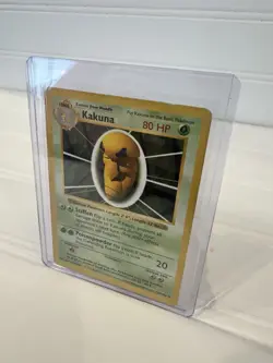 Pokemon TCG Kakuna Card Base Set, Unlimited Uncommon, Uncirculated Card 33/102 - Image 2