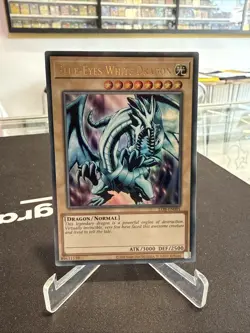 Yu-Gi-Oh! Blue-Eyes White Dragon LOB-EN001 Ultra Rare 25th Anniversary NM-MT - Image 1
