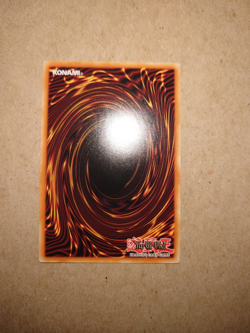 Yugioh B-Buster Drake SDKS-EN002 Super Rare 1st Edition - Image 2