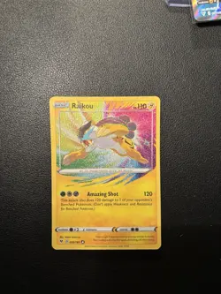 Pokemon TCG Vivid Voltage Raikou Card 050/185 Amazing Rare - Image 1