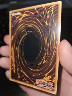 Yugioh Dark Paladin DMG-001 Limited Secret Rare - Image 4