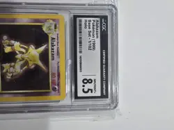 Pokemon TCG Alakazam Base Set Holo Card 1/102 Unlimited Rare - Image 3