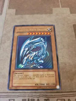 YUGIOH BLUE-EYES WHITE DRAGON SDK-001 ULTRA UNLIMITED ED NM/VLP VER. 2 - Image 4