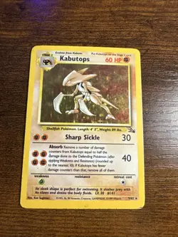 Pokemon TCG Kabutops Holo Rare Unlimited 9/62 Fossil Vintage DAMAGED - Image 1