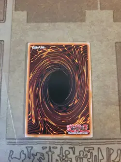 YUGIOH VAMPIRE LADY LCJW-EN196 COMMON 1ST ED NM - Image 3