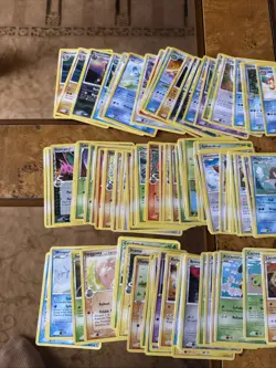 LOT OF VINTAGE POKEMON CARDS - Image 5
