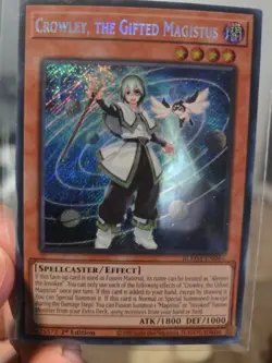 Yugioh Crowley, the Gifted Magistus BLMM-EN044 Secret Rare 1st Ed Near Mint - Image 1