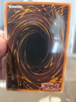 Yugioh Crowley, the Gifted Magistus BLMM-EN044 Secret Rare 1st Ed Near Mint - Image 2