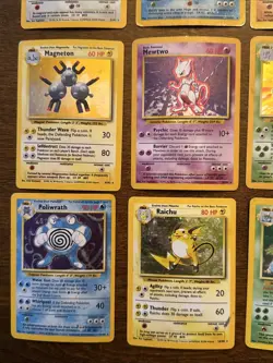 Base Set 102/102 1999 100% Complete Vintage Pokemon Master Set - Image 4