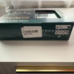 Food And Fellowship LOTR Tales of Middle-Earth Commander Deck MTG Magic Sealed - Image 3