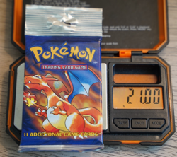 21.00g Pokemon TCG Base Set Unlimited Booster Pack Charizard Art WOTC (LIGHT) - Image 1