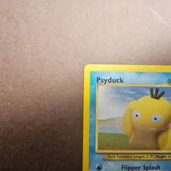 Psyduck 79/105 Pokemon Neo Destiny Card - LP - Image 2