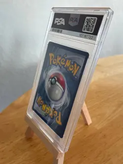 1st Edition Dragonite 19/62 Fossil Non Holo Rare Pokemon Card PSA 8 - Image 2