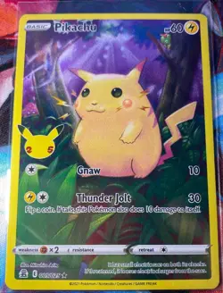 2021 Pokemon Sword & Shield Celebrations Pikachu #005/025 Holo - Image 1