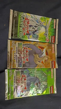 Yu-Gi-Oh Mega Lot Holos, Foils, Common Cards, Deck Cores - Image 5