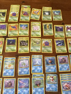 Pokemon Card Lot (322) Cards Base Jungle Fossil Team Rocket Includes 33 Rare - Image 2